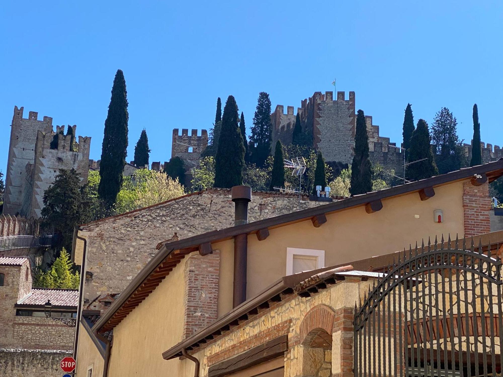 Star Soave Rooms - Locazione Turistica Εξωτερικό φωτογραφία